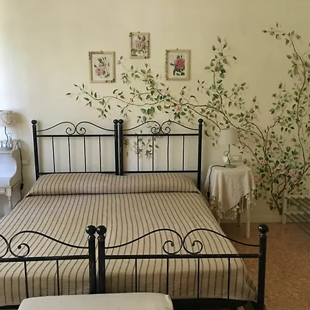 La Casa Di Ugo By Relais Centrostorico Апартаменты Пиза